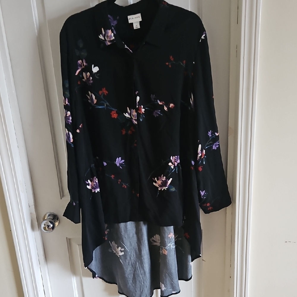 Ava & Viv Black Asymmetrical Blouse with Notched Collar